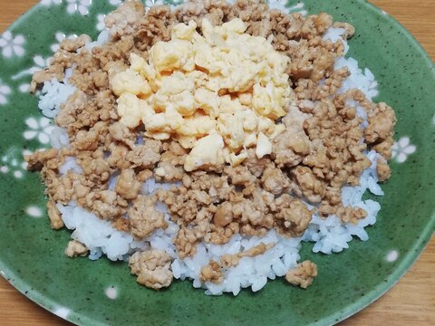 簡単焼肉のたれで鶏そぼろ